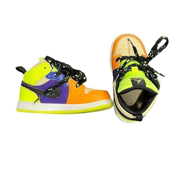 Jordan Toddler 7C Air Jordan 1 Mid SE "Volt/Vivid Orange" sneakers - Picture 2 of 5